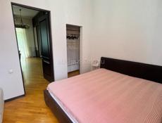 Сдаю квартиру на год,уж.Леона,ботан.сад-50т.р