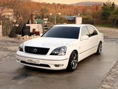 Lexus LS