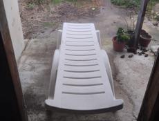 Шезлонги продаю срочно 