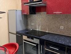 Кухня с барной стойкой