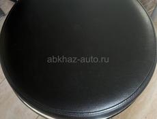 Кухня с барной стойкой