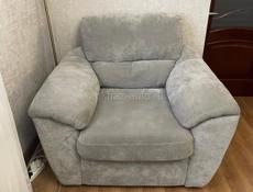 Продается диван с креслами