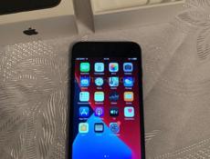 Айфон 7 плюс в отличном состоянии в своей коробке