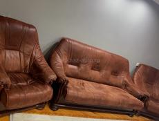 Диван с креслами