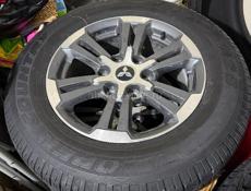 Шины Toyo 245/65R17 111S в комплекте с дисками Mitsubishi