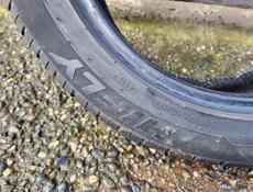 Продам 2 покрышки на фит рс