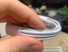 Новые наушники AirPods Pro