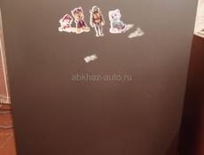 Продаю срочно мини холодильник 