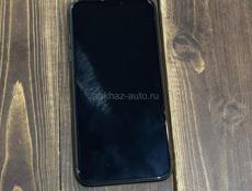 Продам Айфон 11