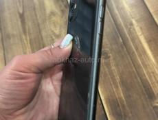 Продам Айфон 11