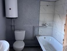 продам первый этаж 