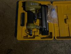 Пневматическая строительная гвоздезабивная пушка 