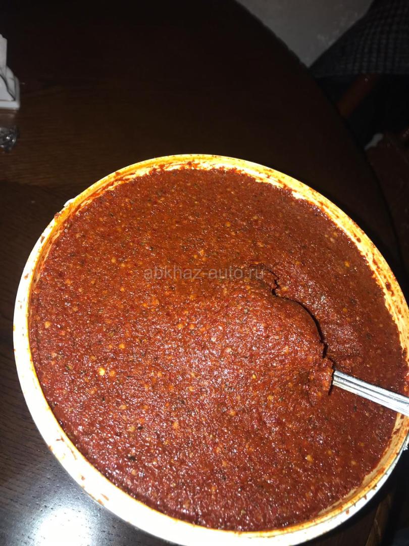 В преддверии новогодних праздников предоставляем вам острую аджику от 1кг и выше бесплатная доставка, н-р и центральный рынок г. Сухум