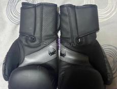 Боксерские перчатки