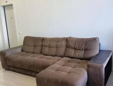 Угловой диван . Доставка обговаривается 