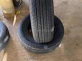 две шины новые 