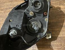 Фара от Мазды вериса 