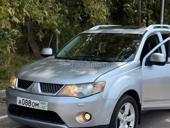 Mitsubishi Outlander XL