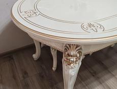 Продаётся комплект стол со стульями 