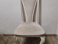 Продаётся комплект стол со стульями 