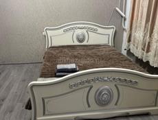 Кровать двухспальная . Доставка обговаривается 