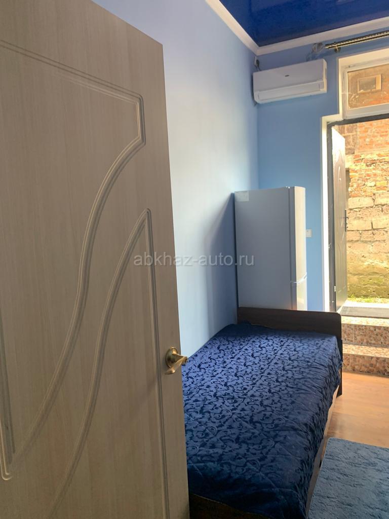 Слантся 1-комнаиеая квартира в центре Сухума. Рынок 