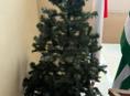 Продаётся елка 2.10 метров искусственная 