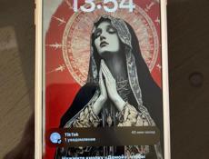 Продам или обменяю айфон 8+ в идеальном состоянии.