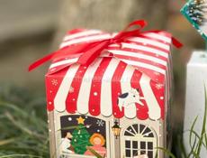 Подарочные коробки, новогодние композиции.