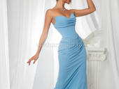 Продаю платье, одевала один раз.  Размер 42:44. Цена 6000  