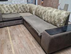 Угловой диван 
