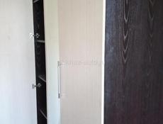 Выставлял шкаф. Трехярусный. В хорошем состояний. Те кто звонили завтра буду на квартире. 