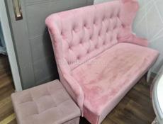 Мини диван и пуфик 
