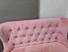 Мини диван и пуфик 