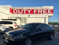 Infiniti M35
