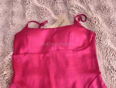 Платье атлас. Очень красивое на выход. Не подошёл по размеру. 