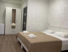 В самом центре Сухума сдаются чистые и уютные номера со всеми условиями, для комфортного отдых