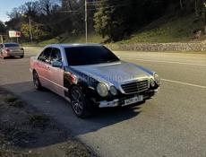 Mercedes-Benz E-Класс