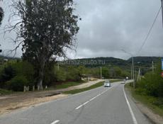 Продается земельный участок на новом районе вдоль дороги 