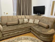 Продаётся угловой диван с креслом все целое