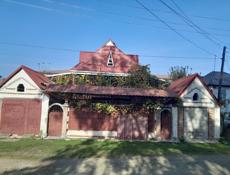 Каптиальный дом в Гудауте с документами от собственника . 