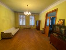 Продается капитальный двухэтажный дом