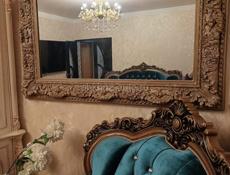 Продаю зеркало большое на фото особо не видно 