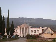 Сниму маленький дом 