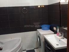 Сдаётся 2х комнатная квартира в центре Сухума на долгий срок 