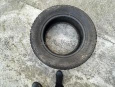 Продам шины в идеальном состоянии размер R18 2шт 