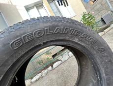 Продам шины в идеальном состоянии размер R18 2шт 