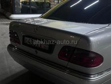 Mercedes-Benz E-Класс