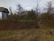 Участок в Гудауте в очень развитом месте 