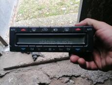 Продам запчасти на 210 мерседес 